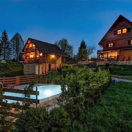 Pool & Wellness Twin Zavrh Casa vacanze *