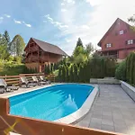 Vikendica Pool & Wellness Twin Zavrh